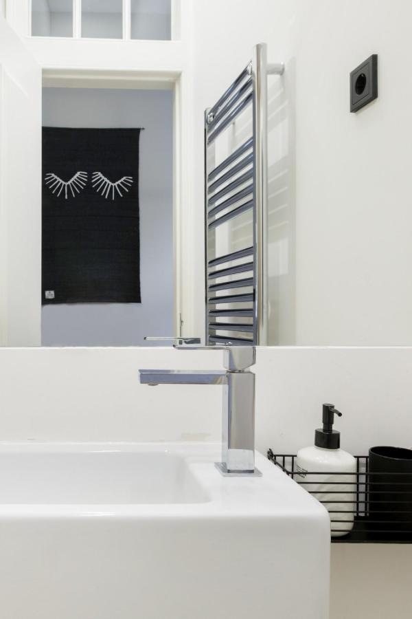 Update Urban Chic Flat In 19Th Century Building 2 Bedrooms & 2 Bathrooms & Ac Central Alfama District Lisboa Dış mekan fotoğraf