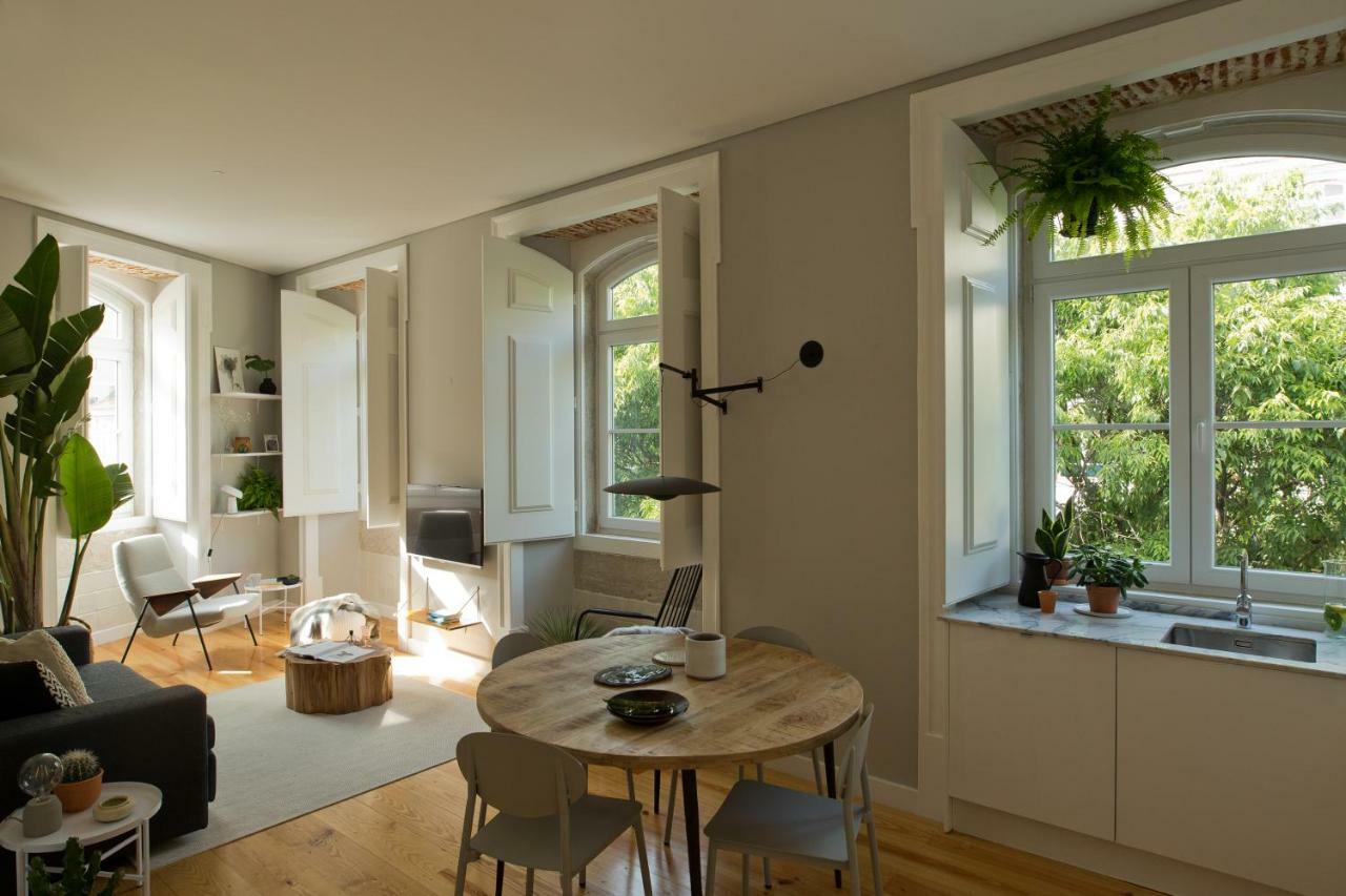 Update Urban Chic Flat In 19Th Century Building 2 Bedrooms & 2 Bathrooms & Ac Central Alfama District Lisboa Dış mekan fotoğraf