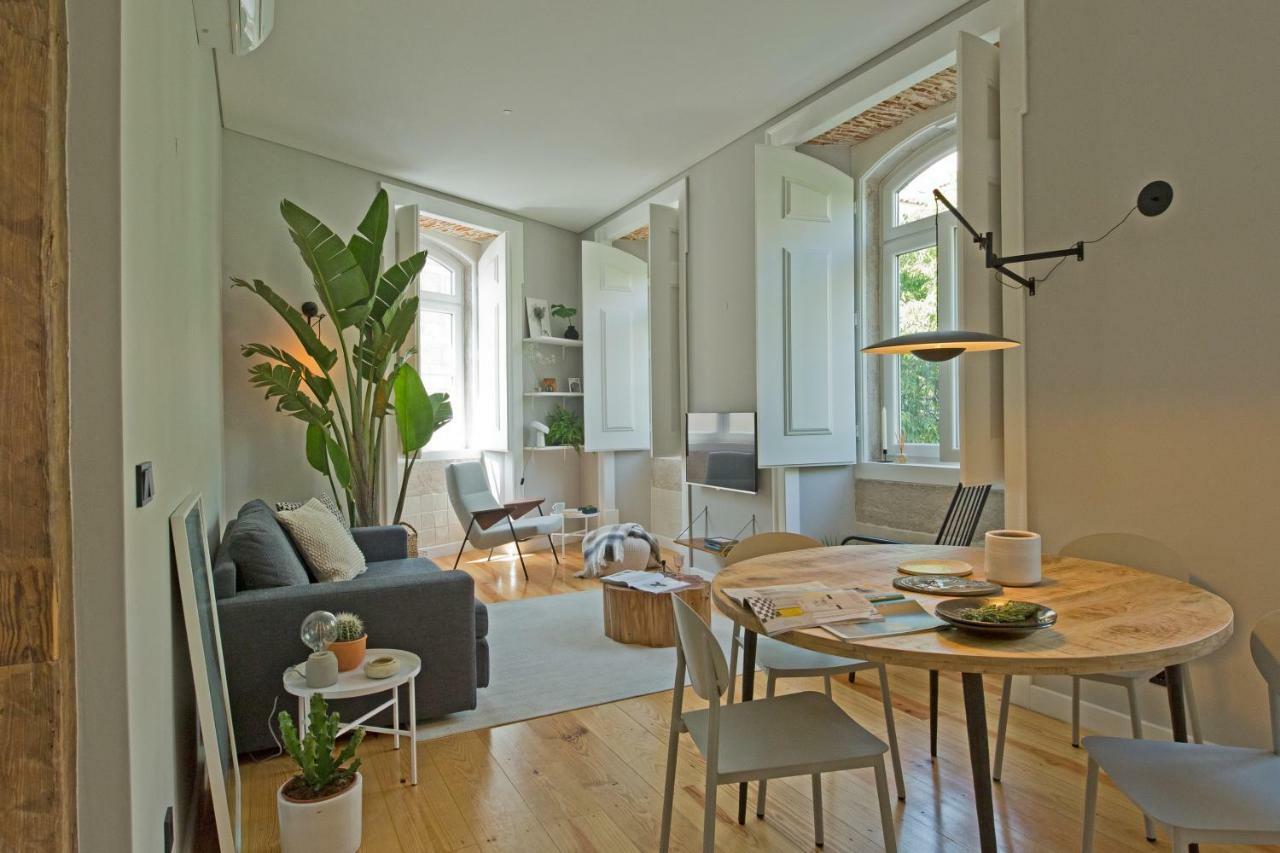 Update Urban Chic Flat In 19Th Century Building 2 Bedrooms & 2 Bathrooms & Ac Central Alfama District Lisboa Dış mekan fotoğraf