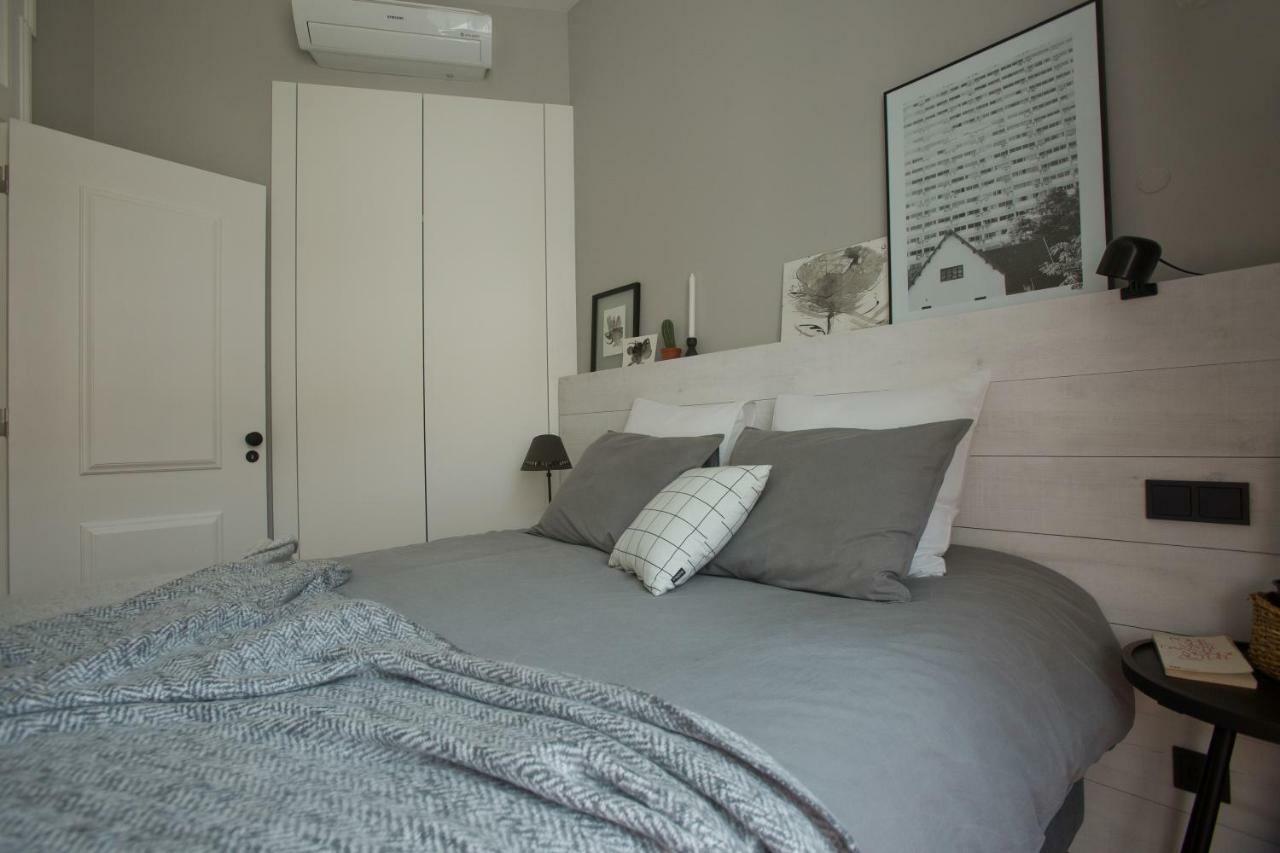 Update Urban Chic Flat In 19Th Century Building 2 Bedrooms & 2 Bathrooms & Ac Central Alfama District Lisboa Dış mekan fotoğraf