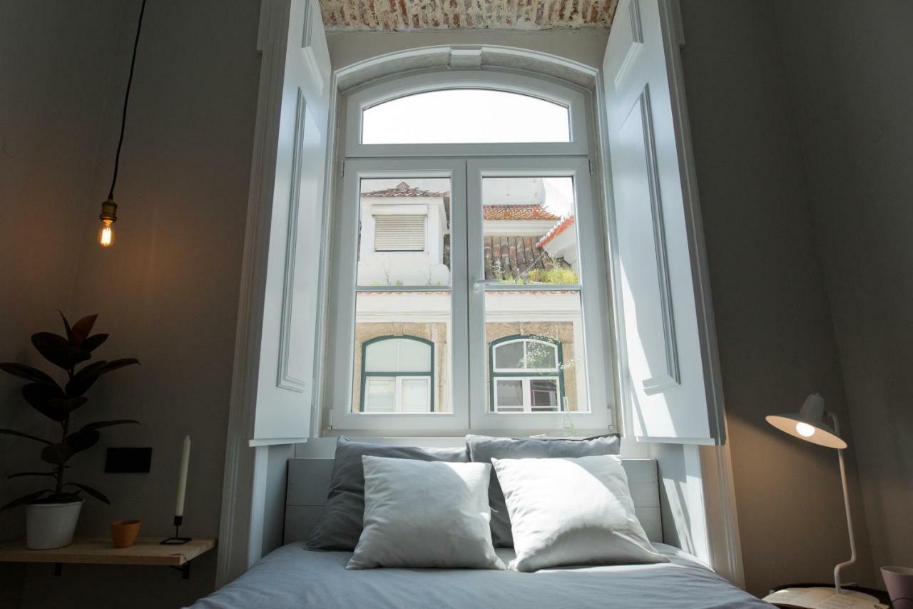 Update Urban Chic Flat In 19Th Century Building 2 Bedrooms & 2 Bathrooms & Ac Central Alfama District Lisboa Dış mekan fotoğraf